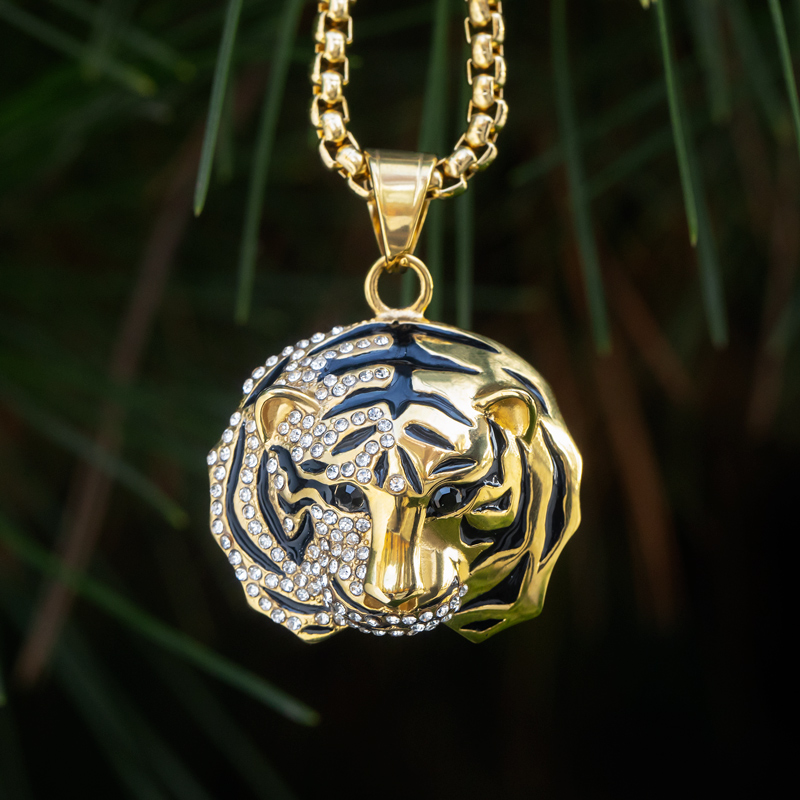 Helloice Iced Tiger Head Pendant
