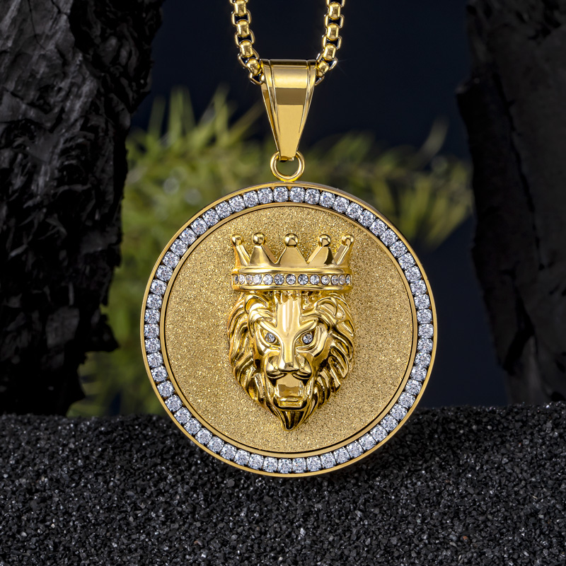 Helloice Crown Lion King Round Pendant