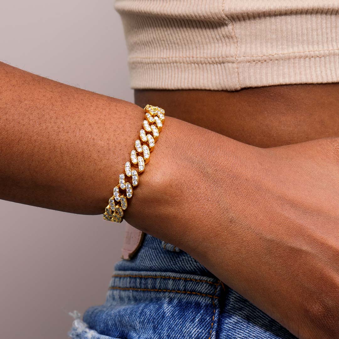 Helloice Women's Iced 8mm Cuban Link Bracelet in Gold