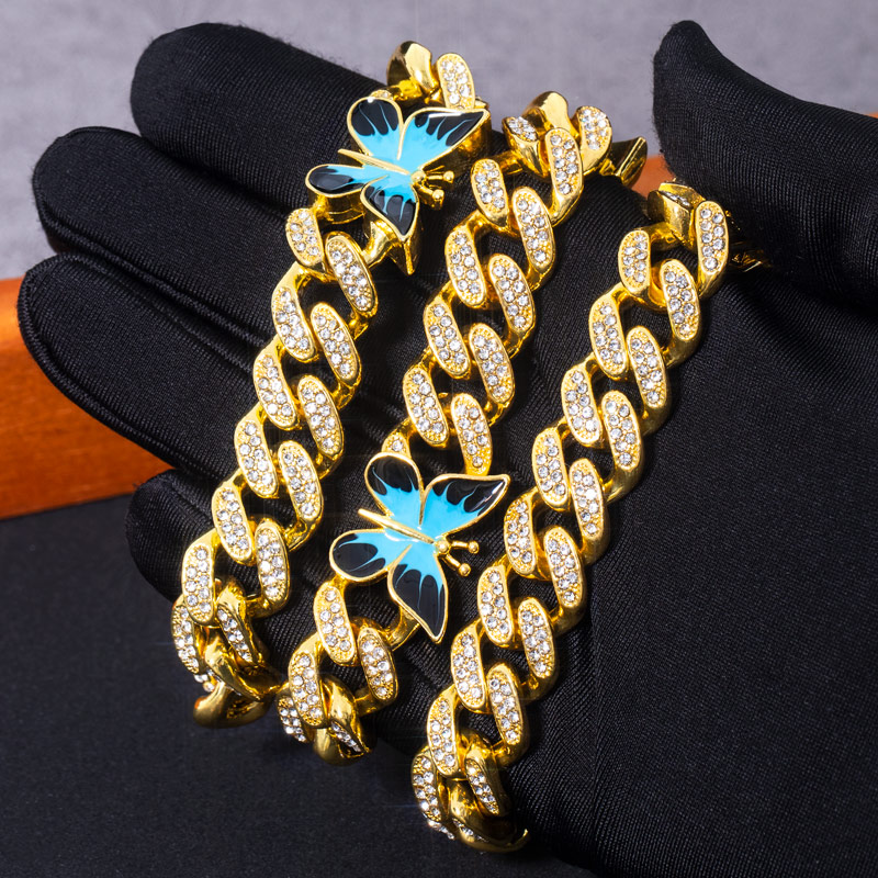 Helloice Butterfly 12mm Iced Cuban Chain in Gold