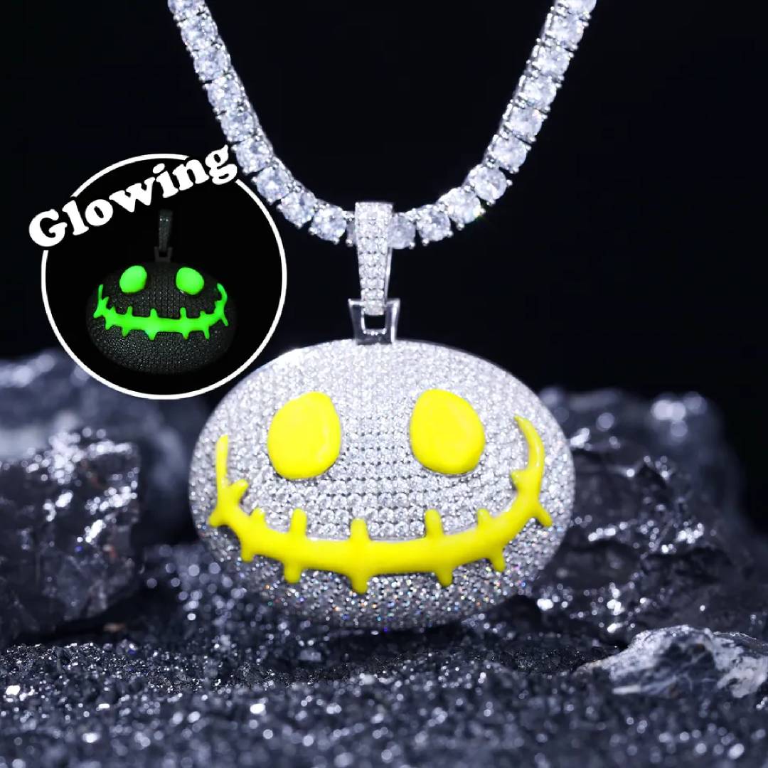 Helloice Halloween Glow in the Dark Skull Cartoon Pendant