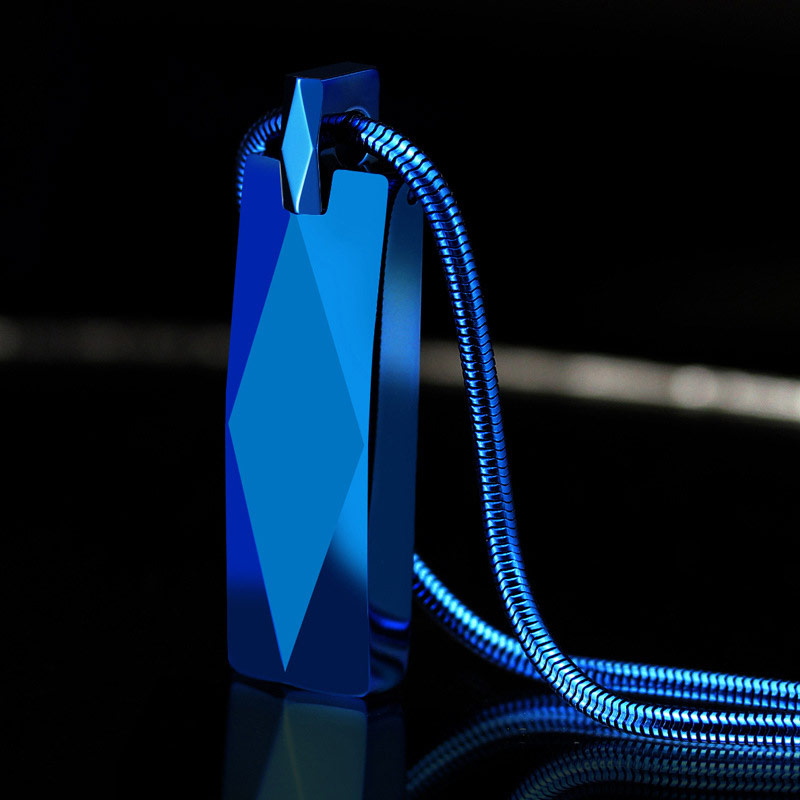 Helloice Diamond-Cut Tungsten Pendant