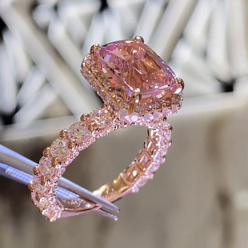 Helloice Dazzling Morganite Halo Cushion Cut Engagement Ring in 18K Rose Gold Plated
