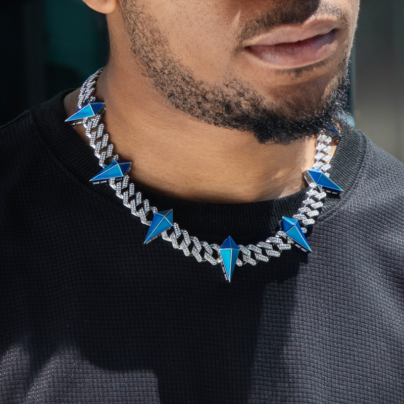 Helloice Fight Tooth and Claw Iced Cuban Chain in White/Black Gold