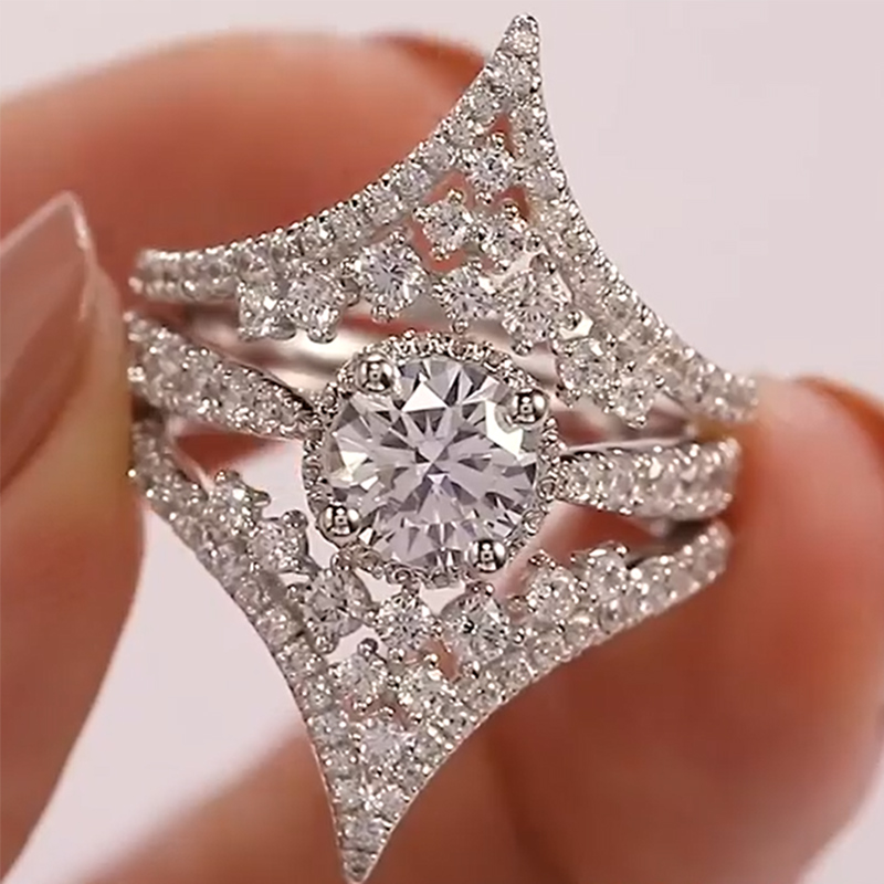 Helloice Chic V-Shape Wrapped Round Cut Halo Ring Set in Sterling Silver