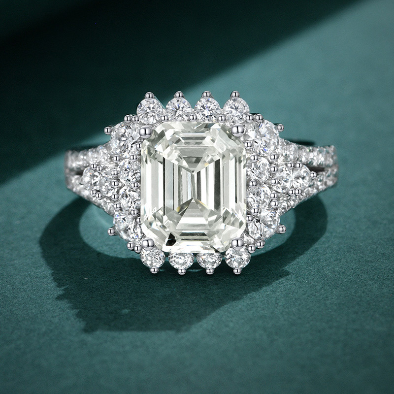 Helloice Fancy Emerald Cut Cluster Wedding Ring
