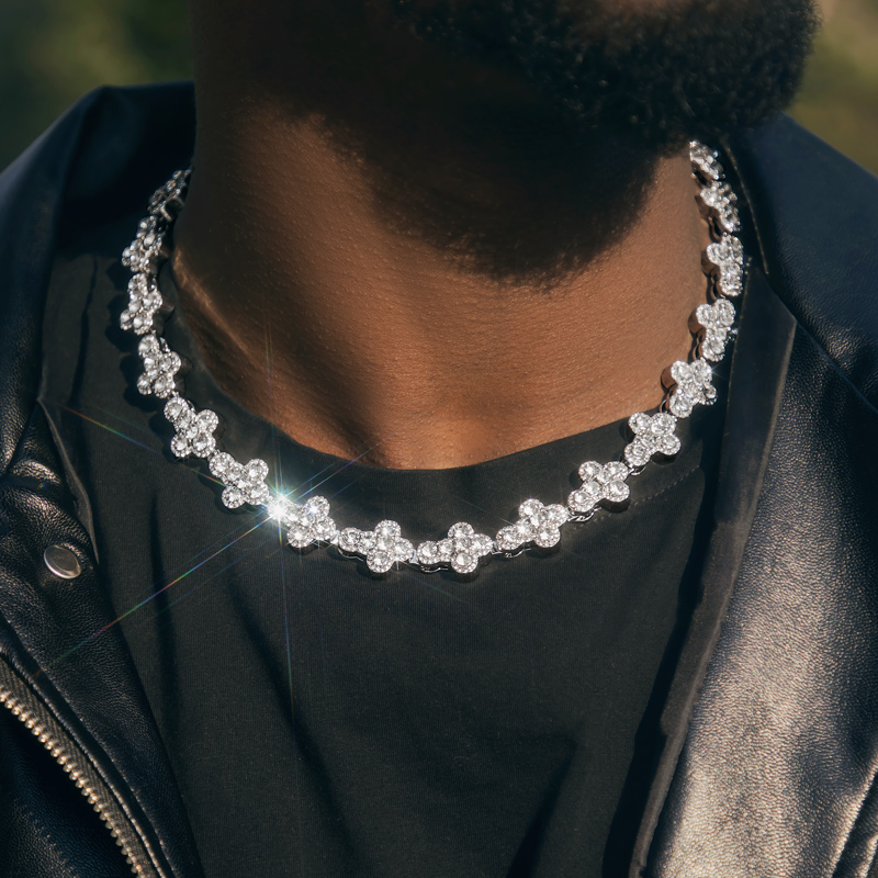 Helloice 16mm 20'' Round Diamonds Cross Chain in White Gold