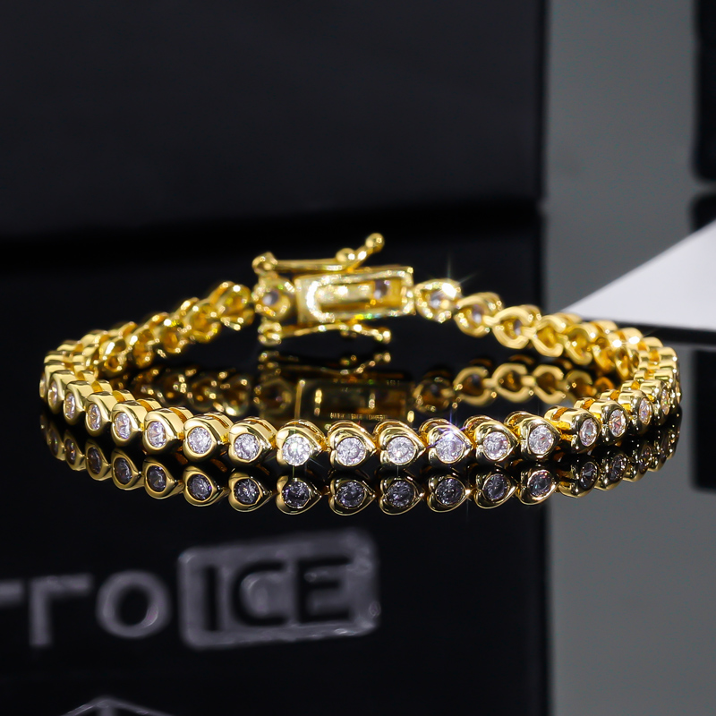Helloice Iced Heart-shaped Clustered Tennis Bracelet