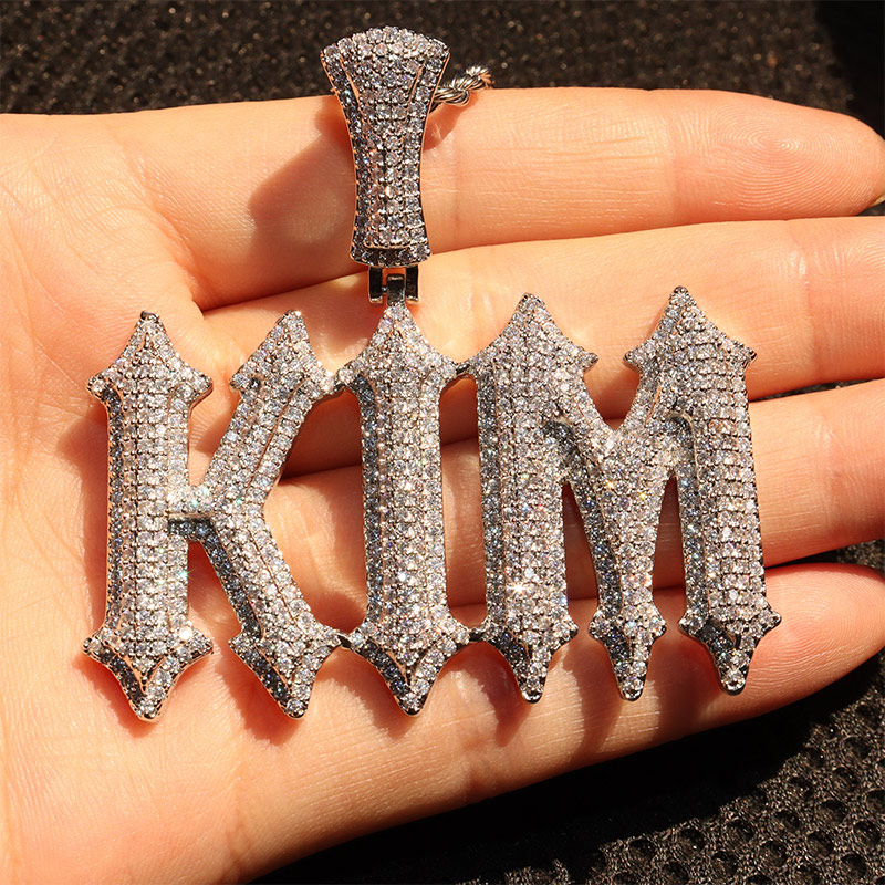 Helloice Custom Micro Paved Spiny Name Pendant