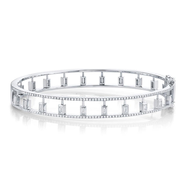 0.65CT DIAMOND BAGUETTE BANGLE