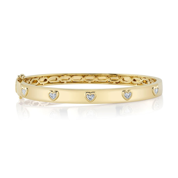 0.53CT DIAMOND HEART BEZEL BANGLE