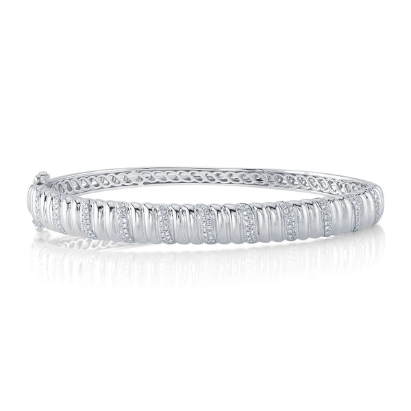 0.46CT DIAMOND RIBBED BANGLE
