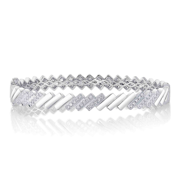 0.59CT DIAMOND BANGLE