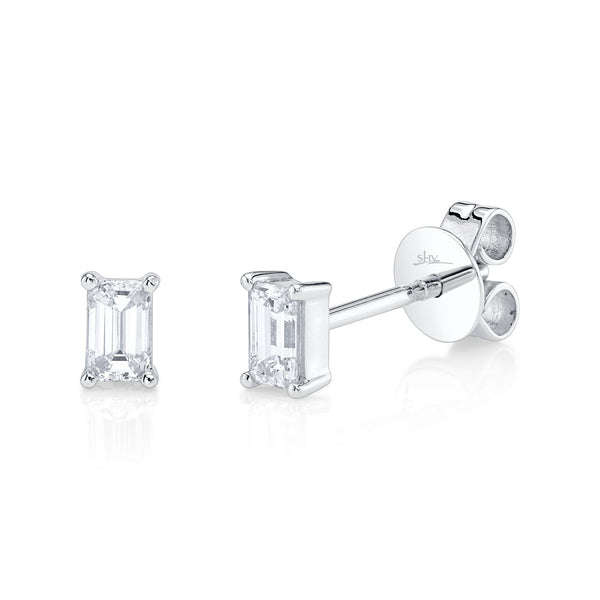 0.40CT DIAMOND EMERALD STUD EARRING
