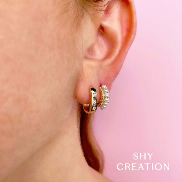 Shy Creation 0.15Ct Diamond & Cultured Pearl Huggie Earring SC55023337
