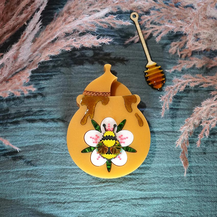 Honey Pot Interactive Brooch By Lost Kiwi Designs