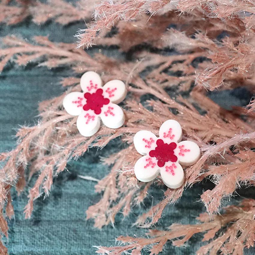 Manuka Stud Earrings By Lost Kiwi Designs