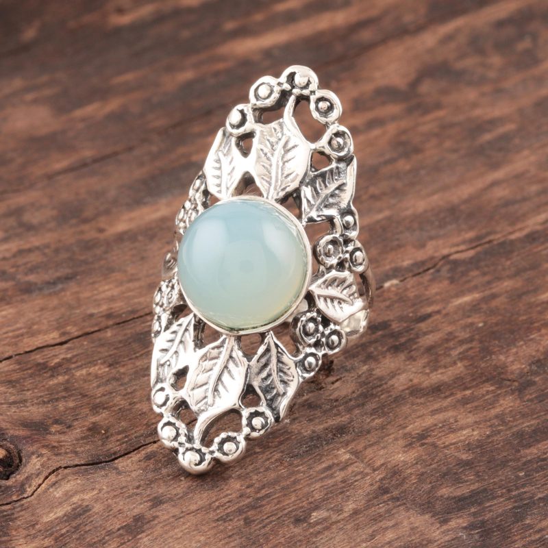 Leaf Pattern Chalcedony Cocktail Ring from India, "Leafy Wreath"