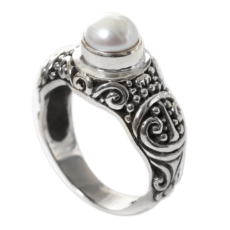 Pearl cocktail ring, "Inspiration"